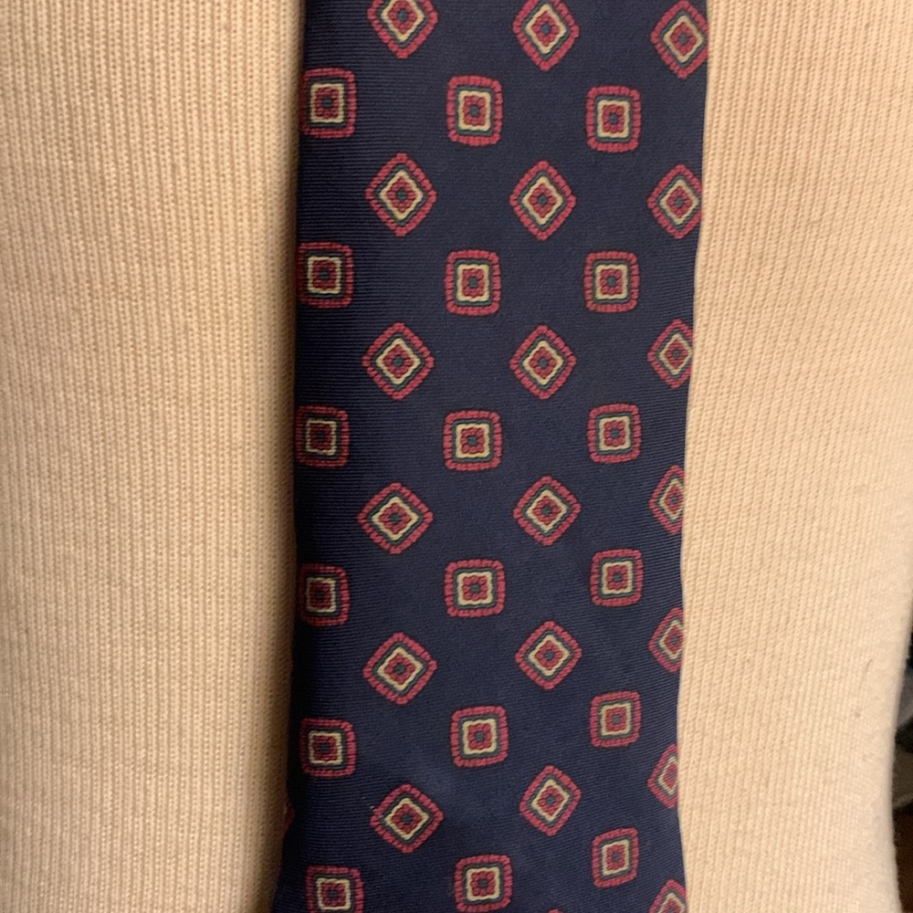 HARVARD COOP CAMBRIDGE BOSTON RIVETZ OF BOSTON SILK FOULARD VINTAGE NECKTIE - Picture 4 of 13